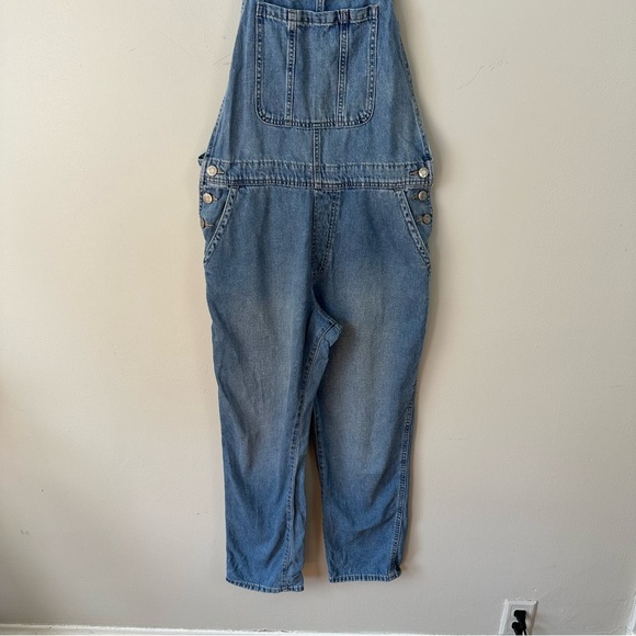 Gap | Medium Wash Denim Jean Overalls Size Medium Women's - Picture 3 of 6